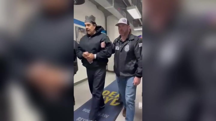 Trump diz que a vice-presidente venezuelana ‘pagará um preço mais alto’ do que Maduro ‘se ela não fizer o que é certo’